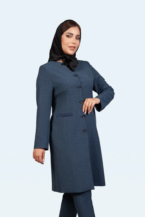 کت شلوار ۴ خونه ریز یقه خشتی پشت گنبدی - تصویر 3